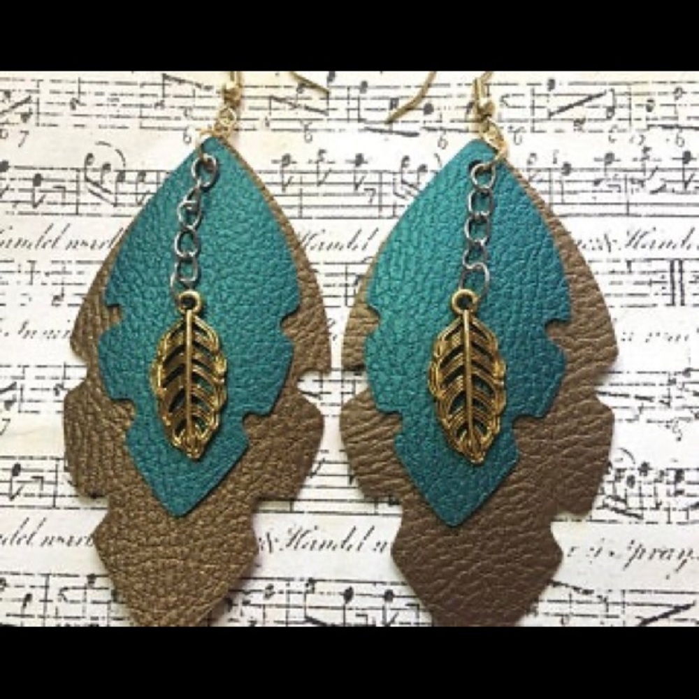 Leaves faux leather earrings